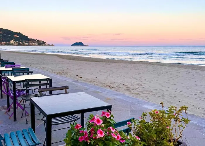 Vico Chiusetta 5 * Alassio